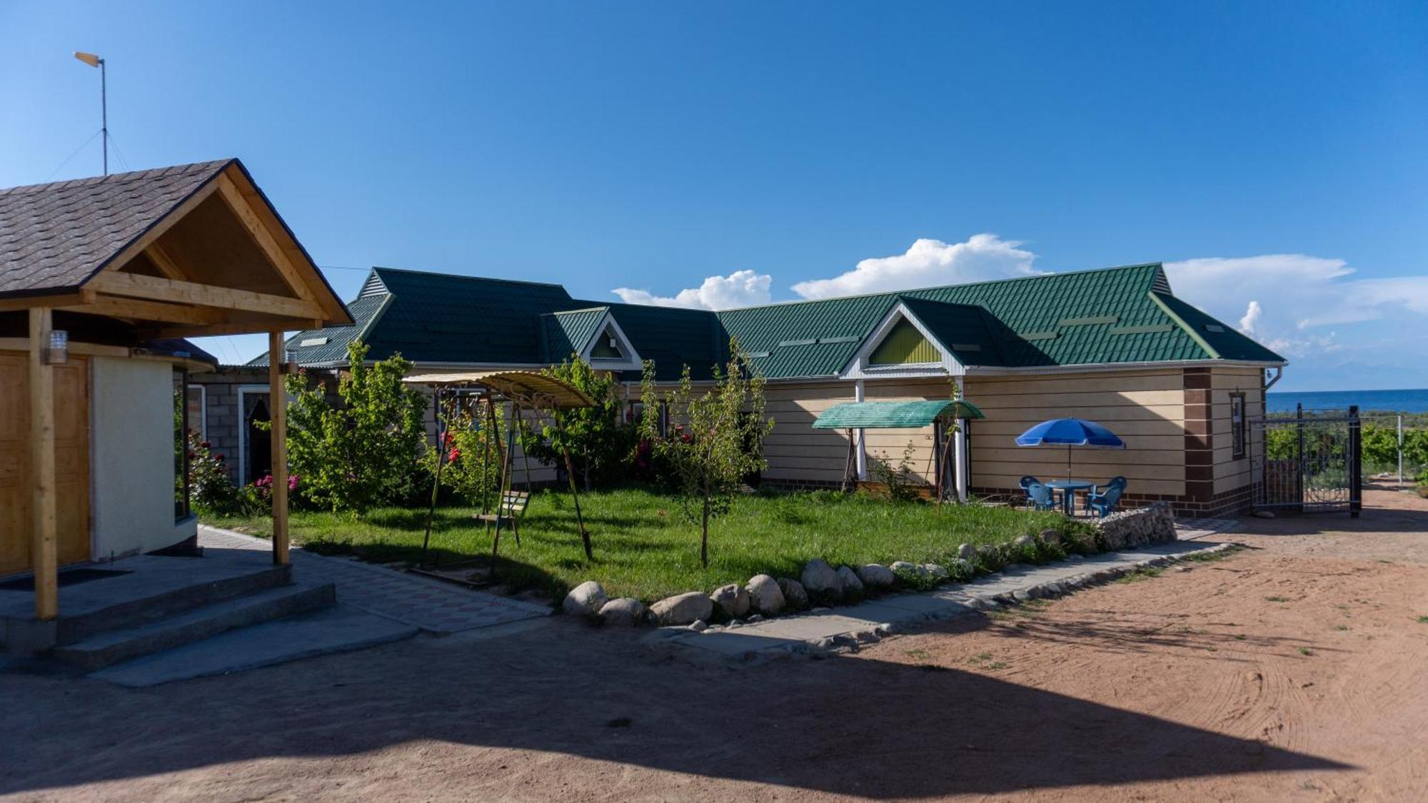 Svetlana Guest House Bokonbayevo Bagian luar foto